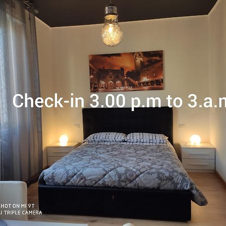 Casa Leonardo Airport Hotel Azzano San Paolo Екстериор снимка