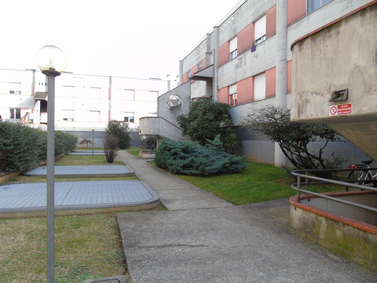 Casa Leonardo Airport Hotel Azzano San Paolo Екстериор снимка