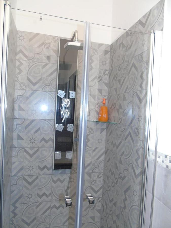 Casa Leonardo Airport Hotel Azzano San Paolo Екстериор снимка